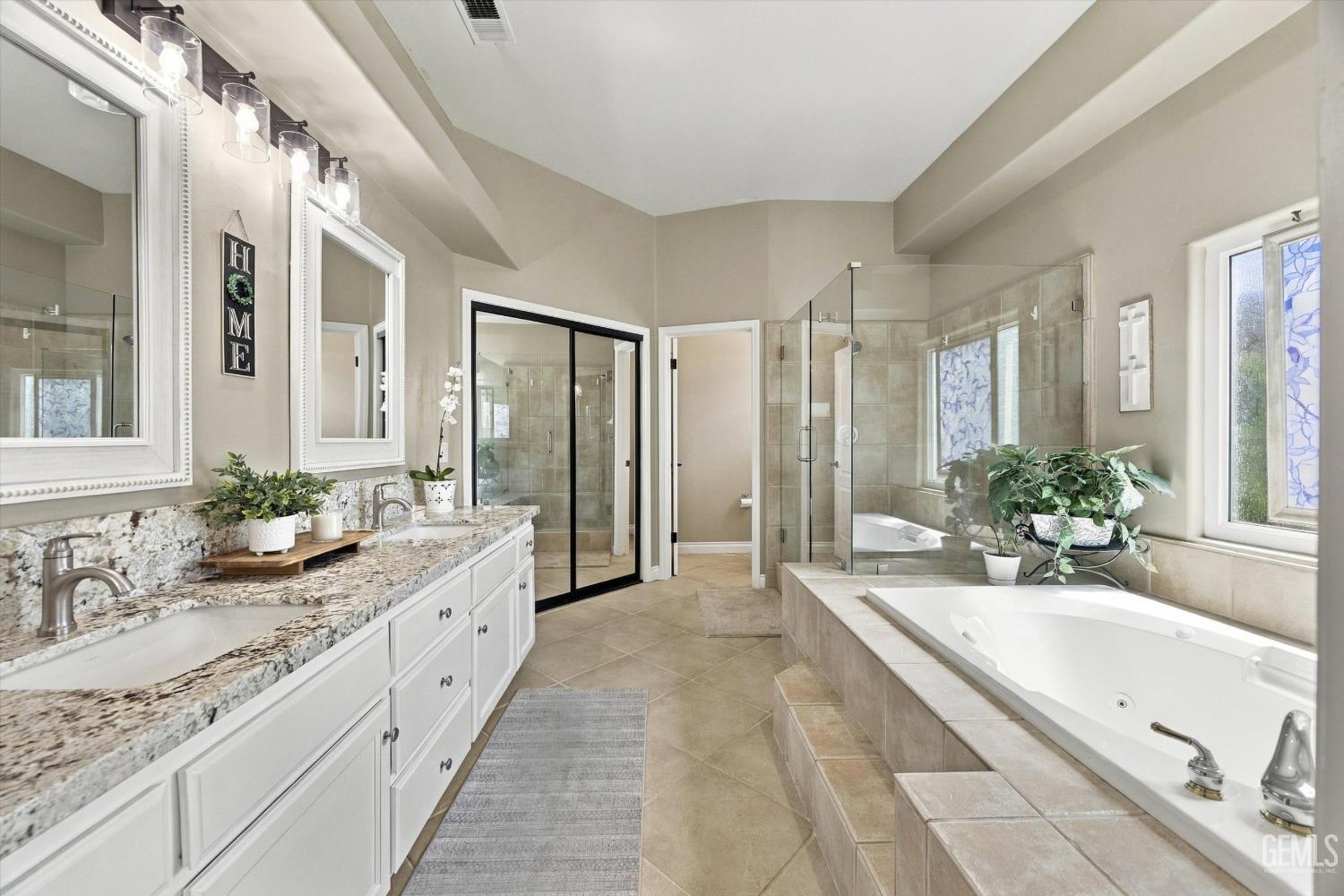 611 Cedar Ridge Drive
