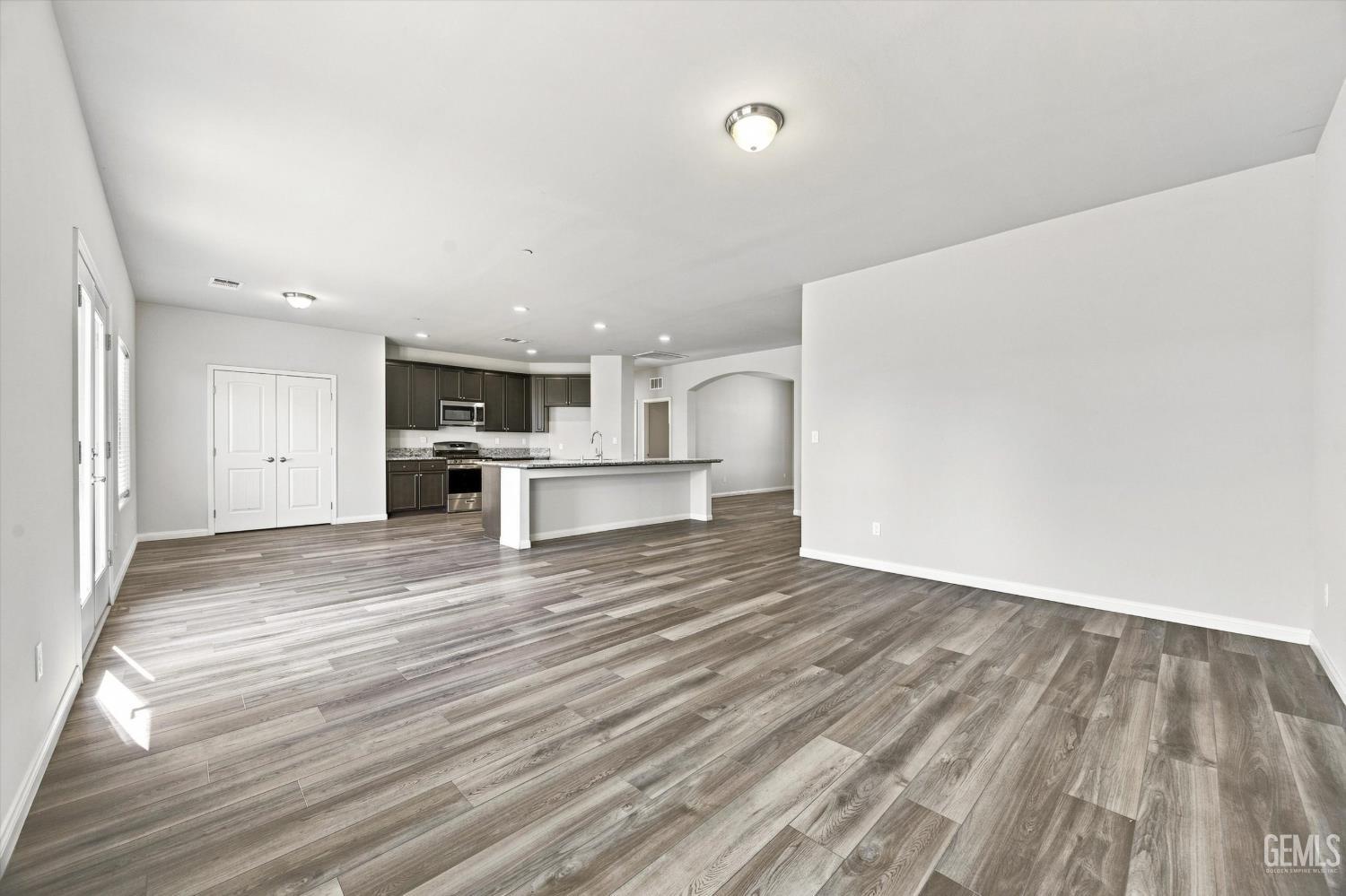 6607 Sunchase Drive