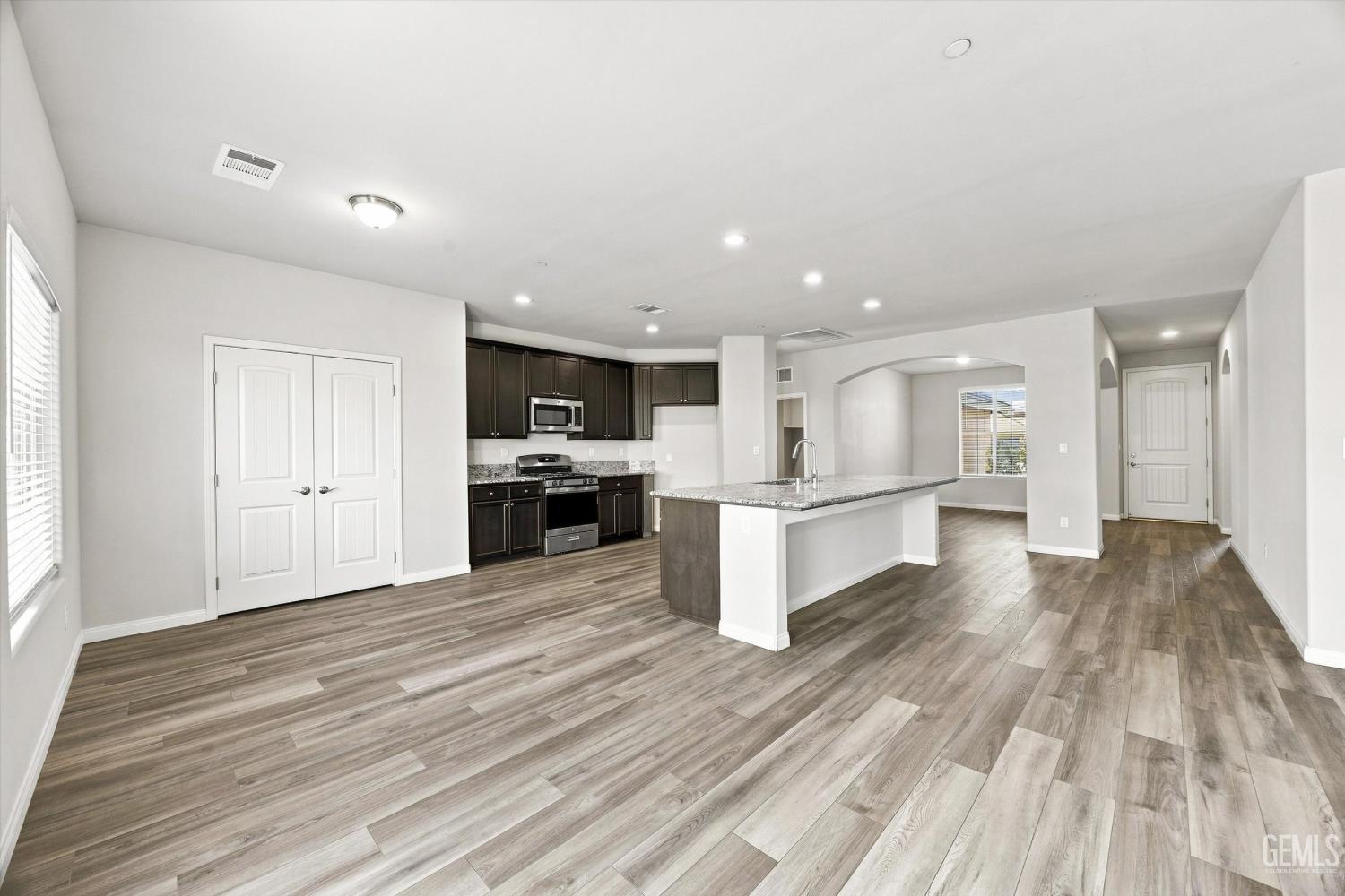 6607 Sunchase Drive