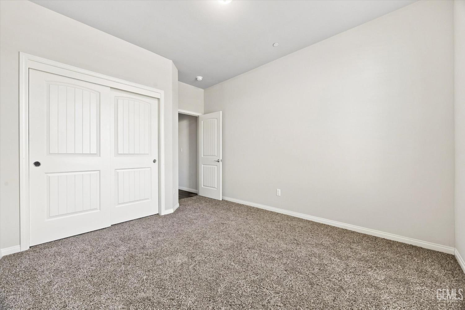 6607 Sunchase Drive