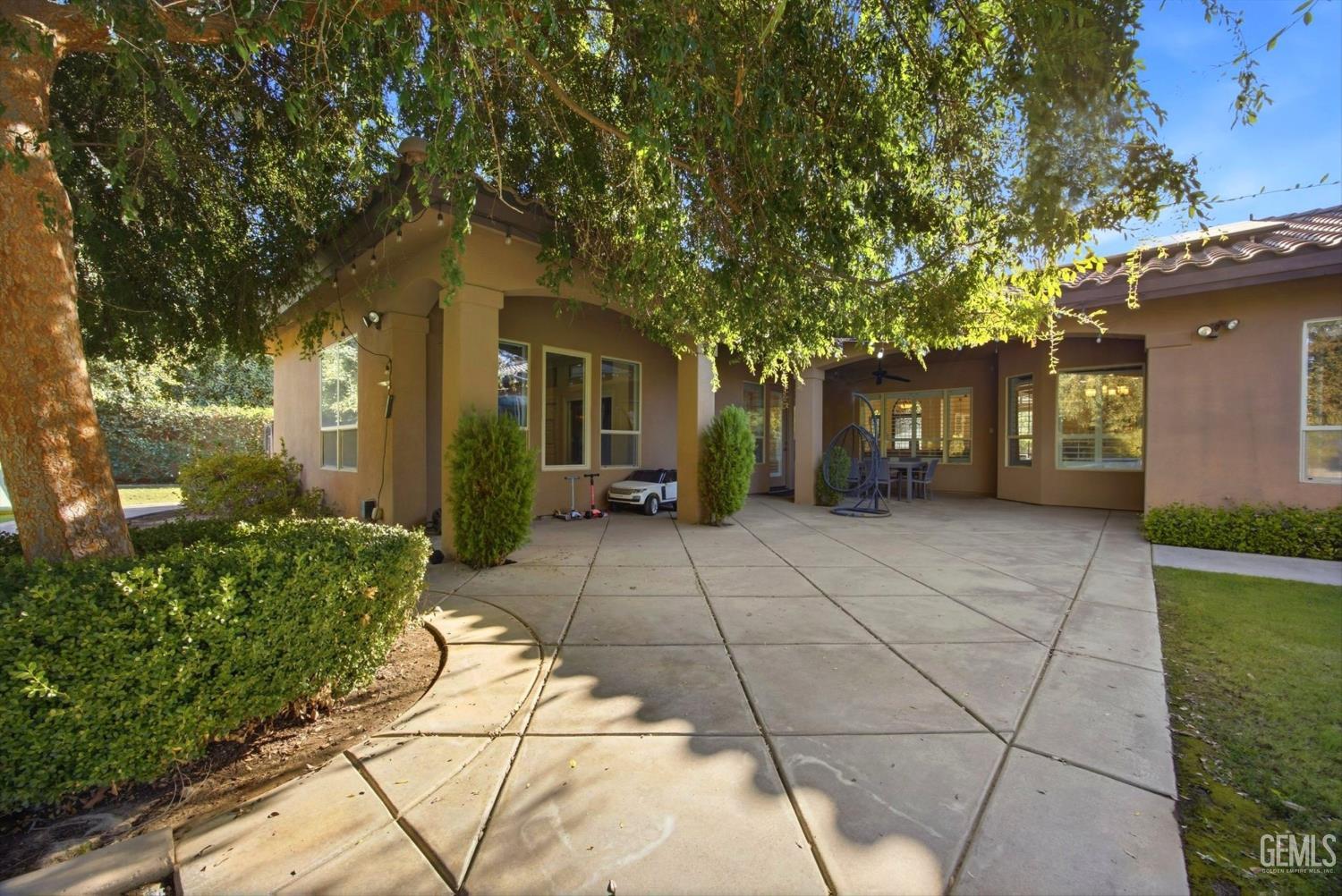 2206 Ribble Valley Drive