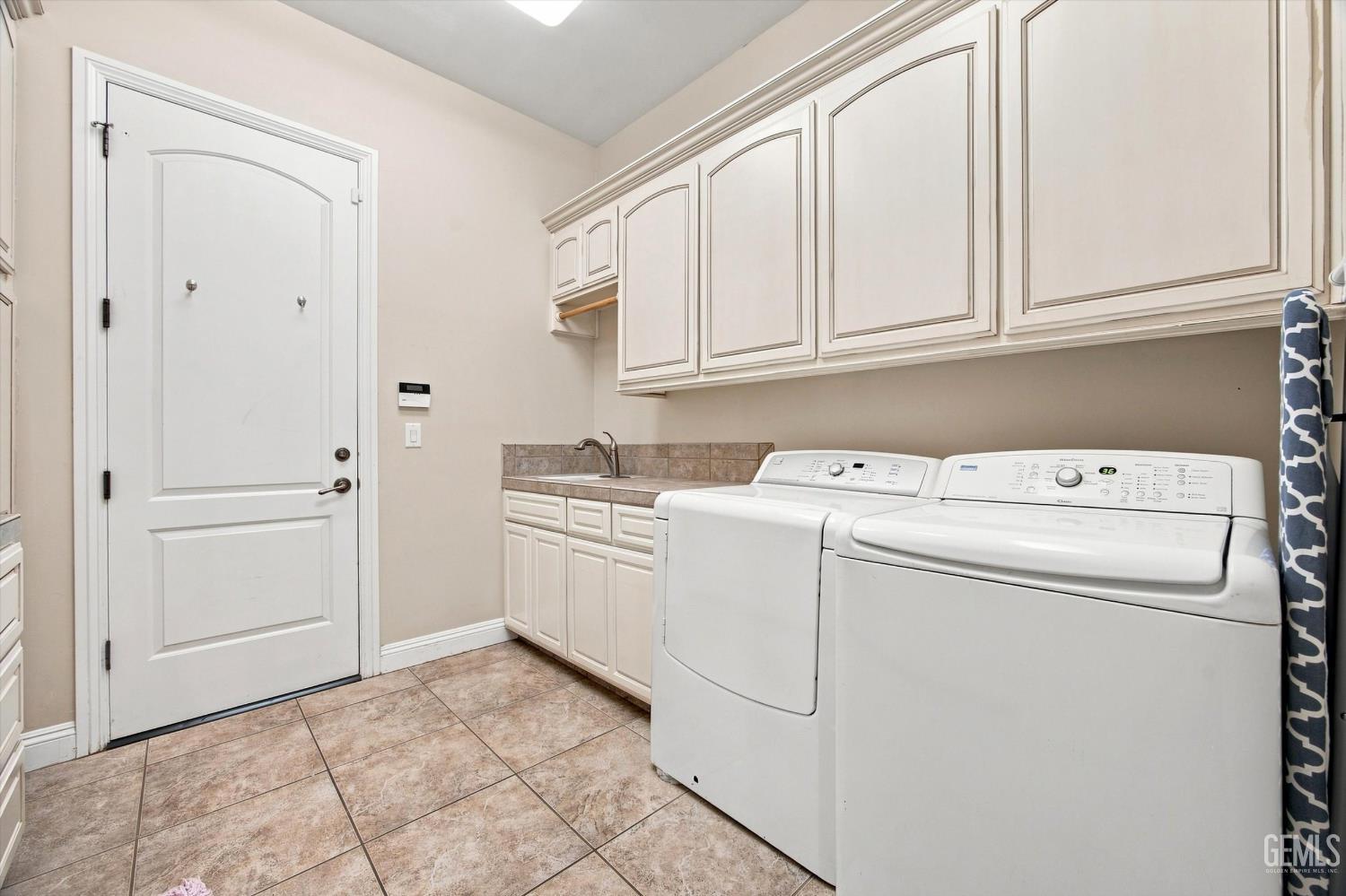 2206 Ribble Valley Drive