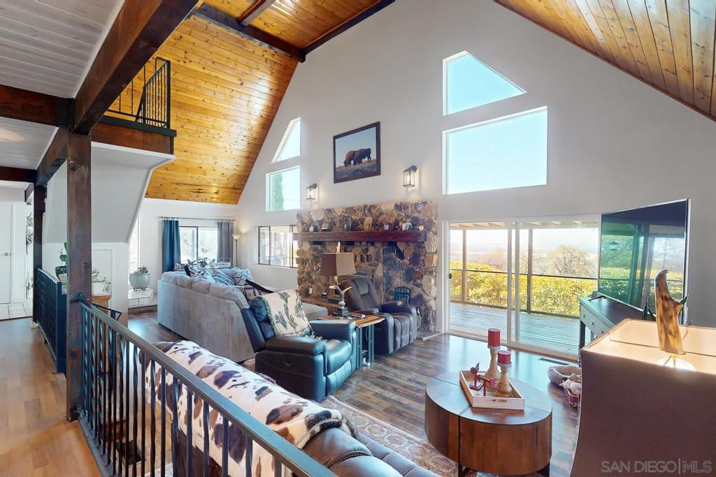 135 Sunny Hills Rd