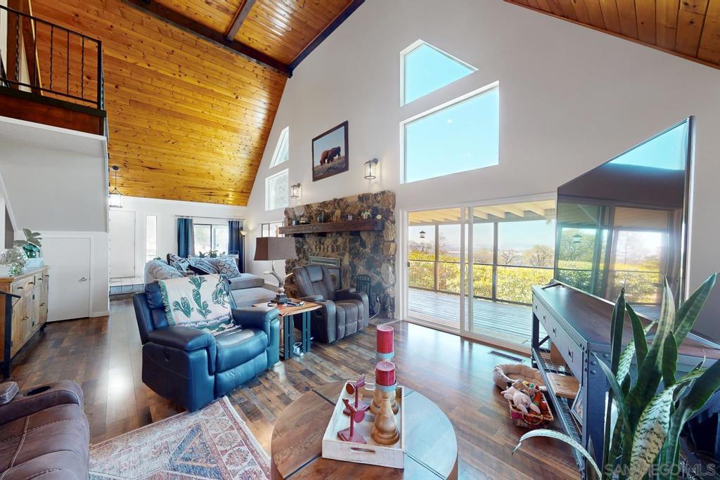 135 Sunny Hills Rd