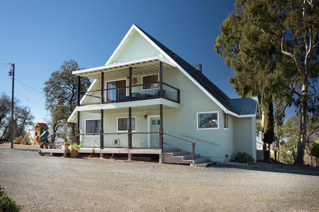 135 Sunny Hills Rd