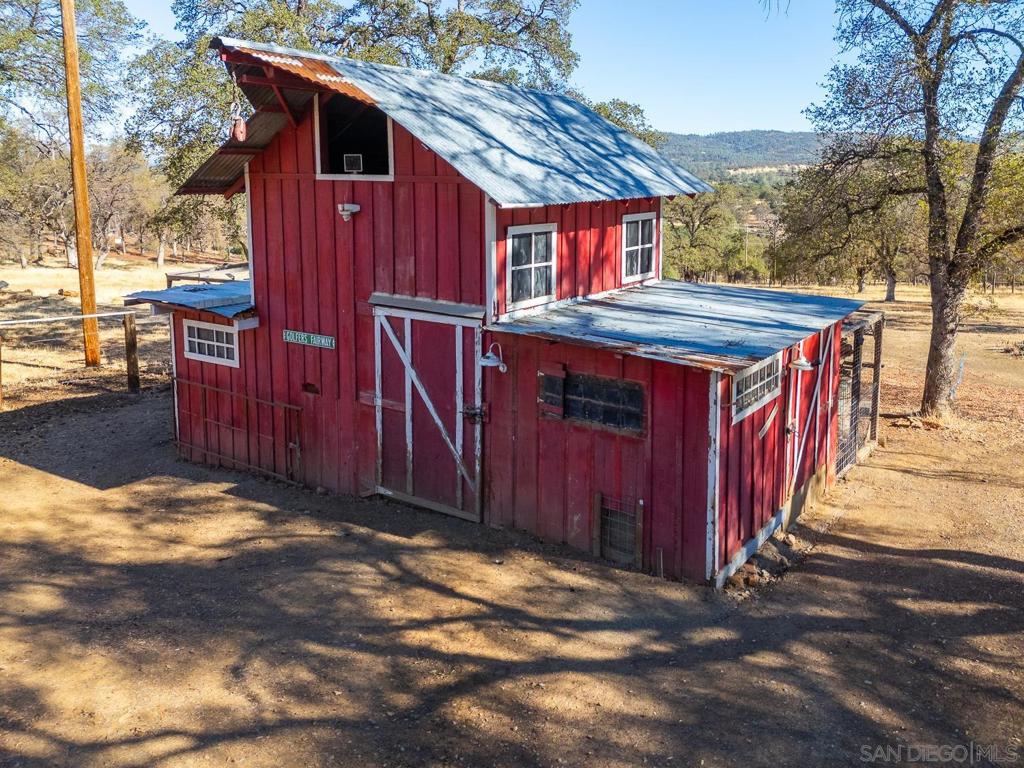 135 Sunny Hills Rd