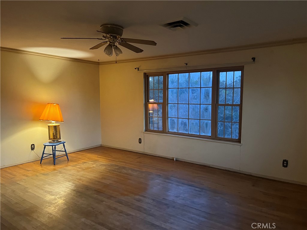 341 Skyline Boulevard