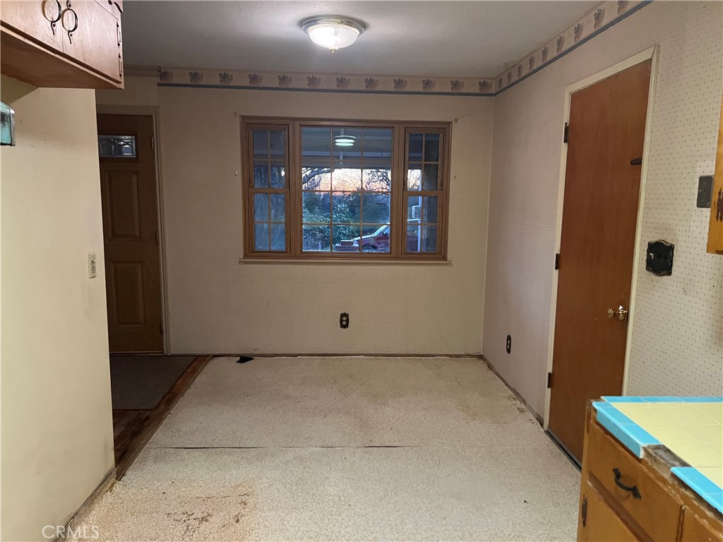 341 Skyline Boulevard