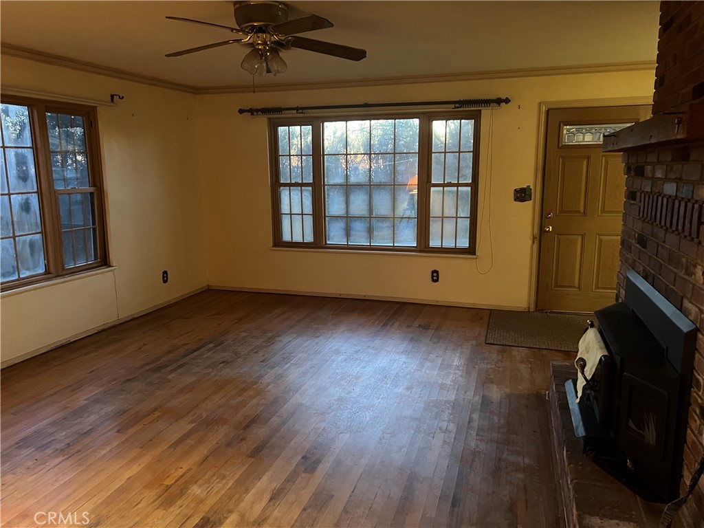 341 Skyline Boulevard