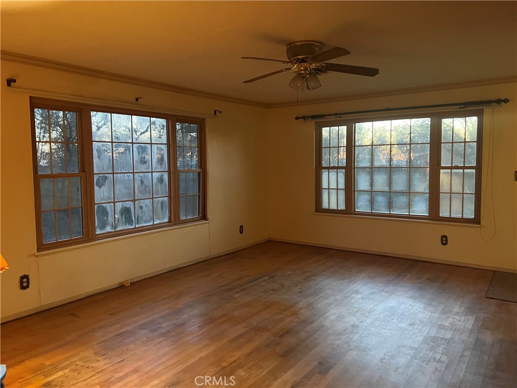 341 Skyline Boulevard