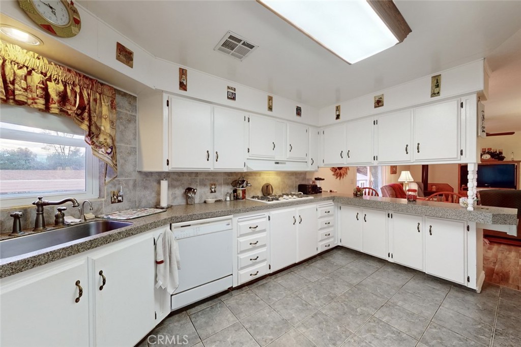 5299 Royal Oaks Drive