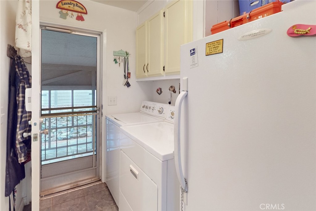 5299 Royal Oaks Drive