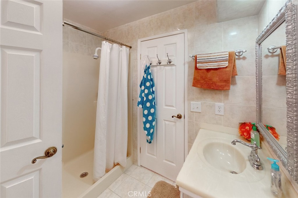 5299 Royal Oaks Drive