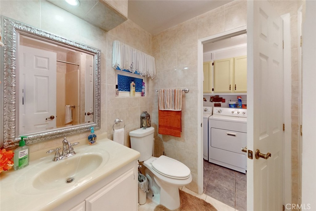 5299 Royal Oaks Drive