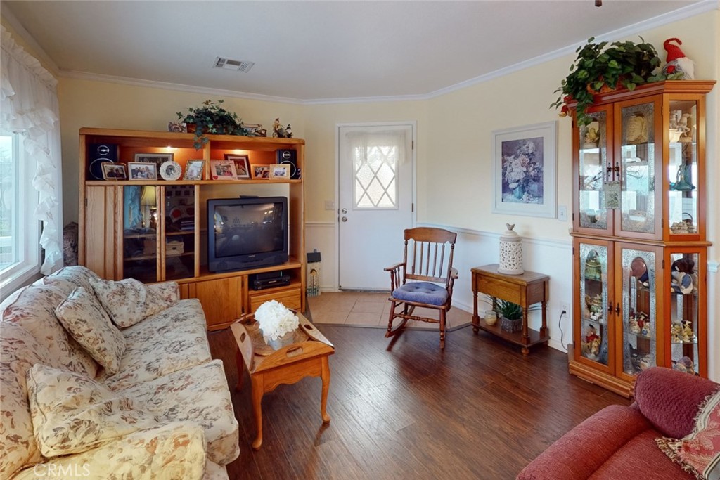 5299 Royal Oaks Drive