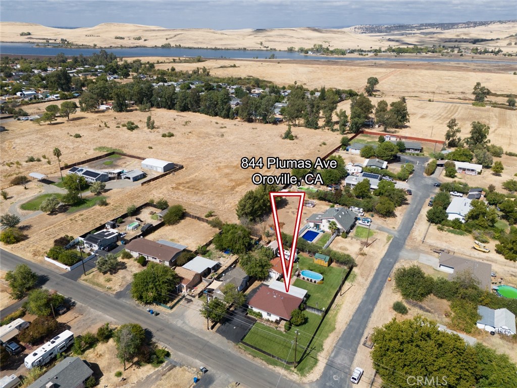 844 Plumas Avenue