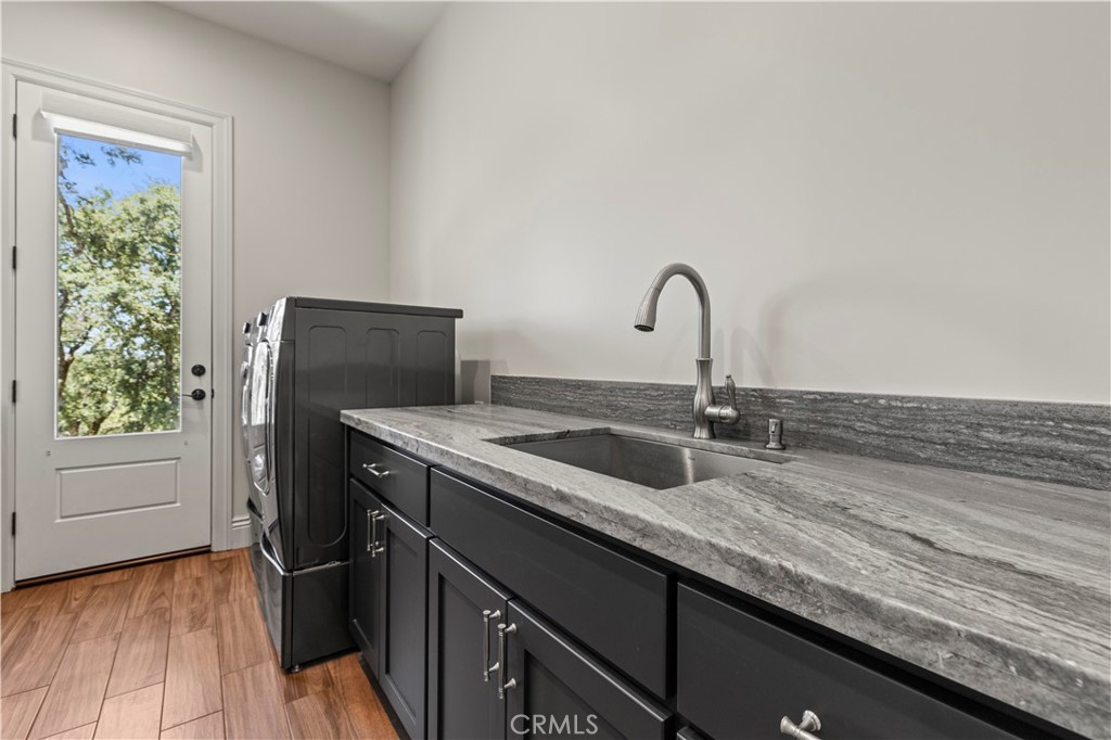 2483 Manhattan Bar Road