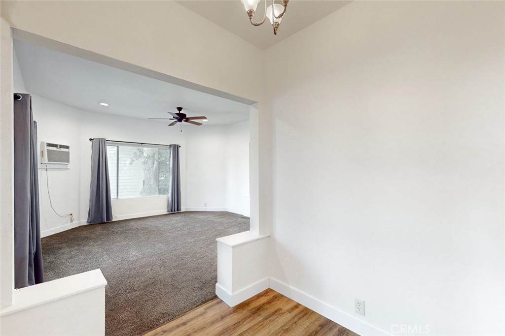1585 Sycamore