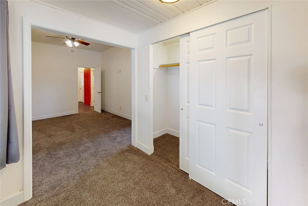 1585 Sycamore