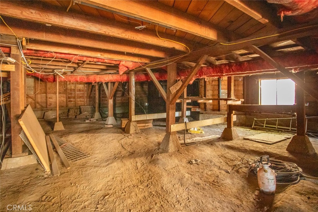 1585 Sycamore