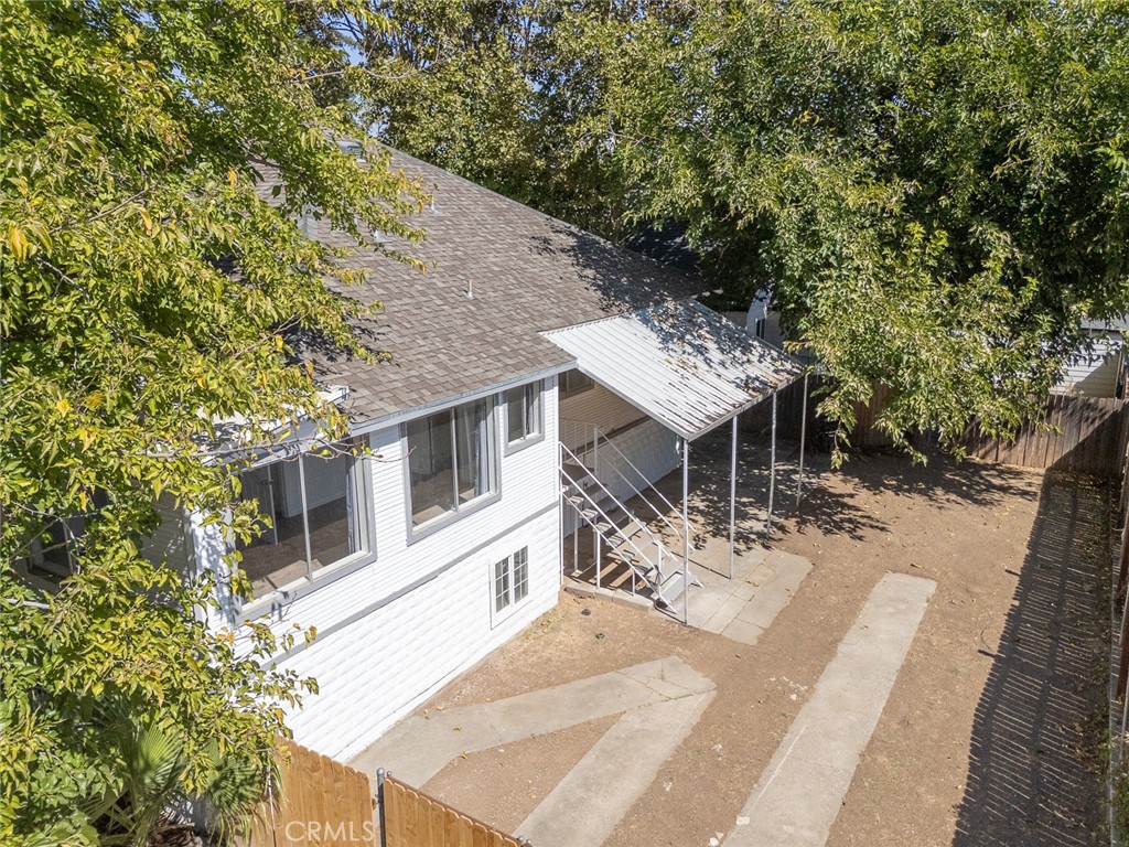 1585 Sycamore