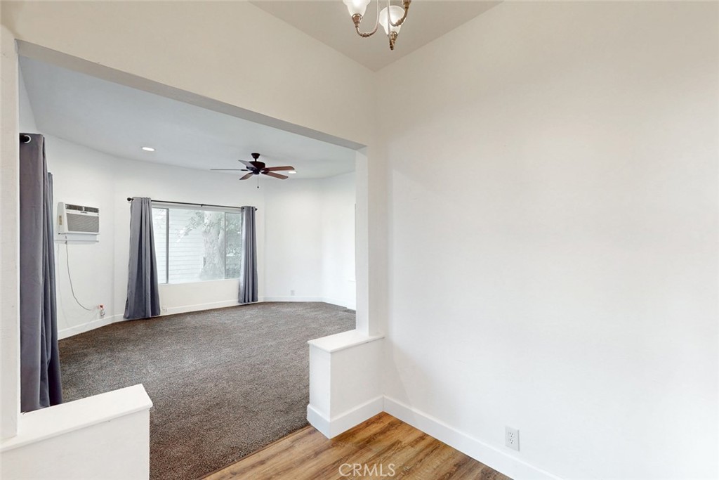 1585 Sycamore