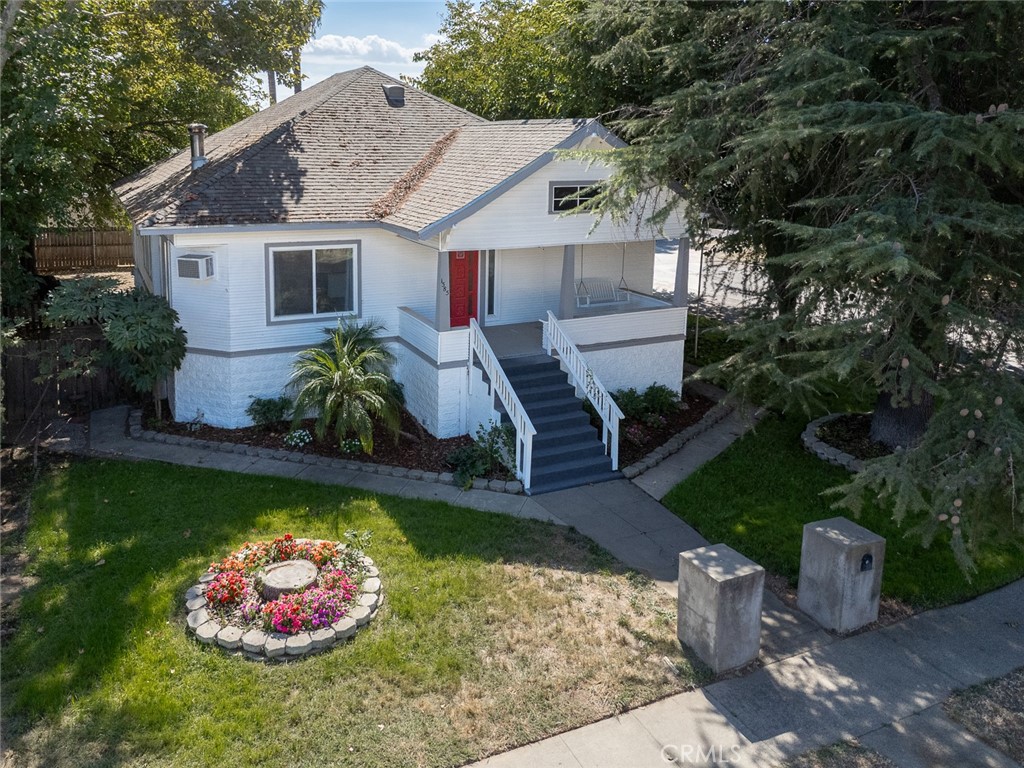 1585 Sycamore
