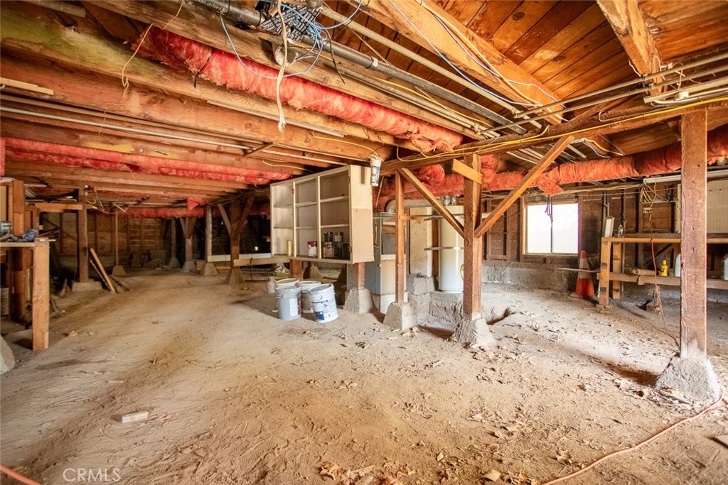 1585 Sycamore