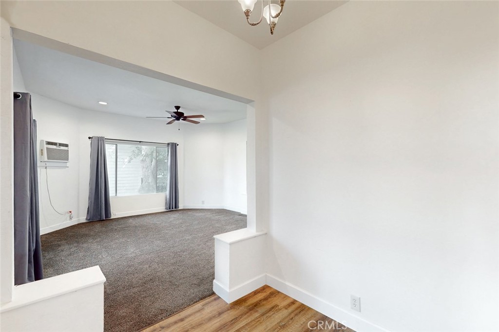 1585 Sycamore