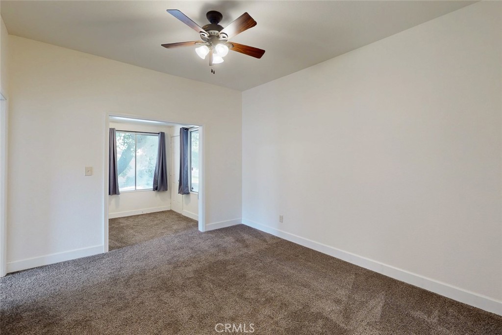 1585 Sycamore