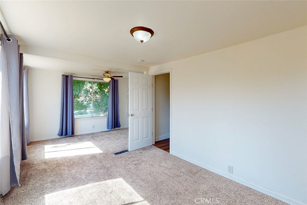 1585 Sycamore