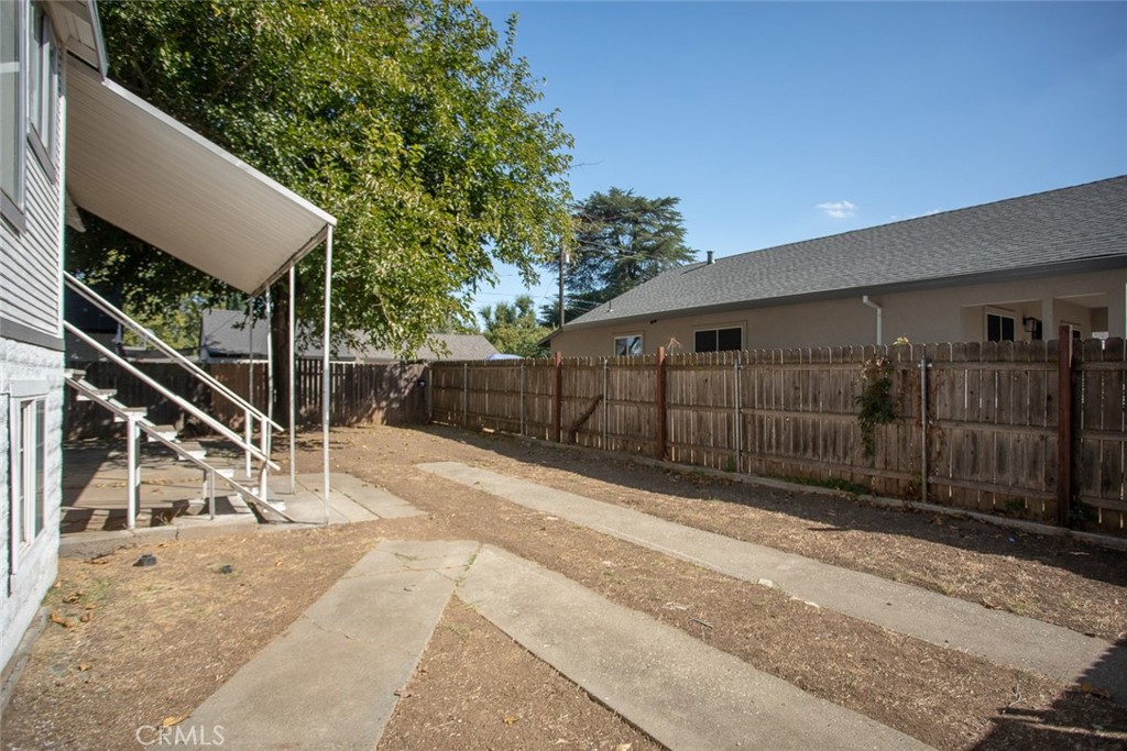 1585 Sycamore