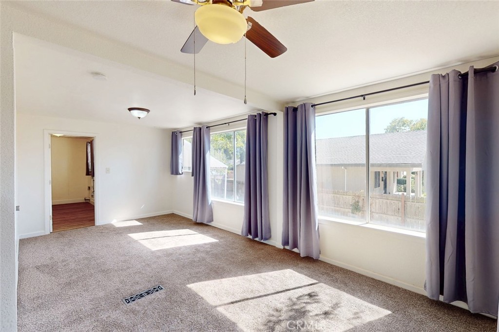 1585 Sycamore