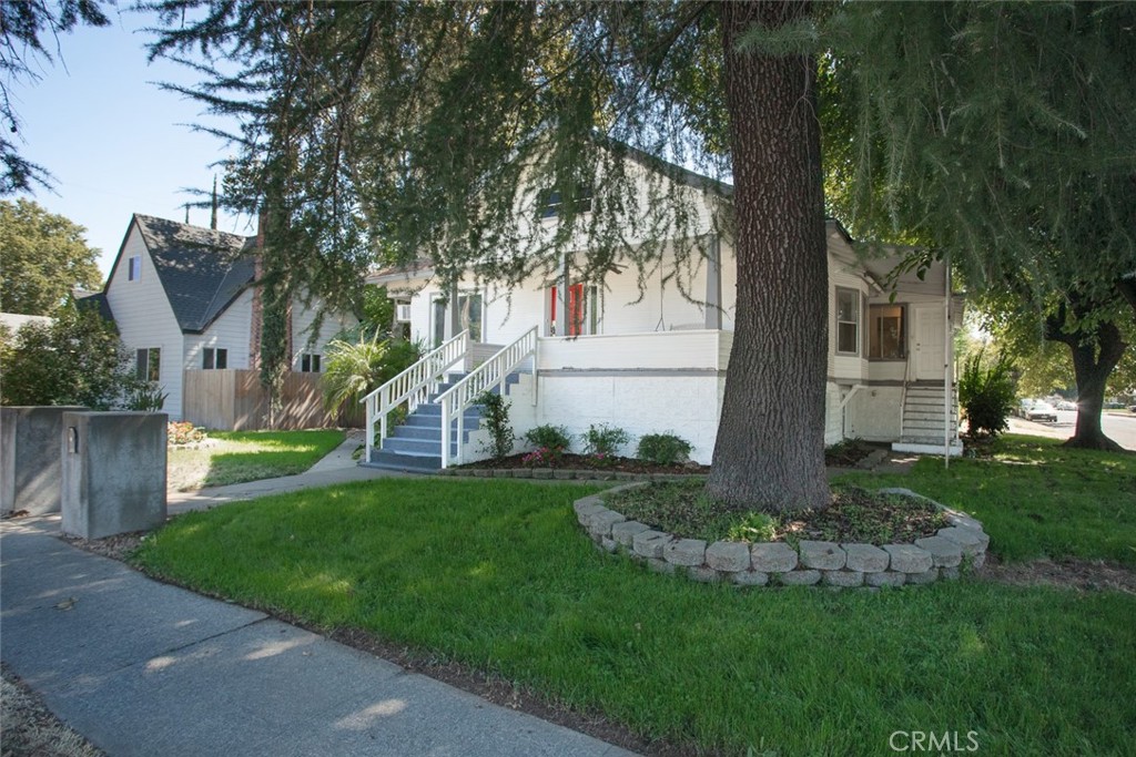 1585 Sycamore