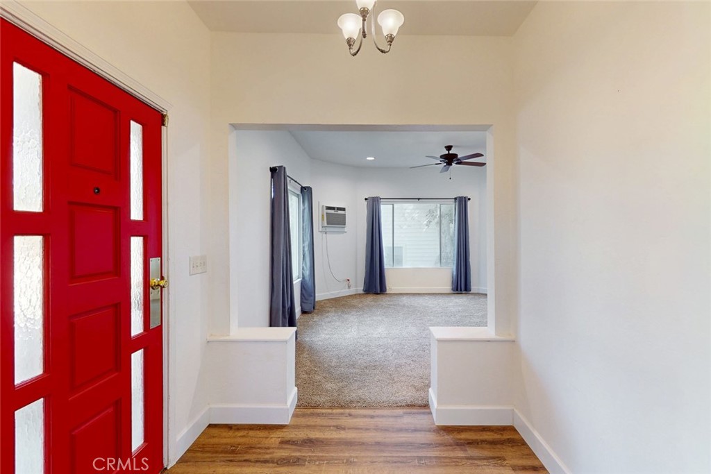 1585 Sycamore