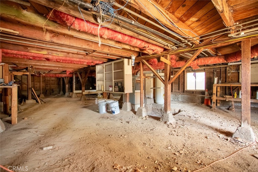 1585 Sycamore