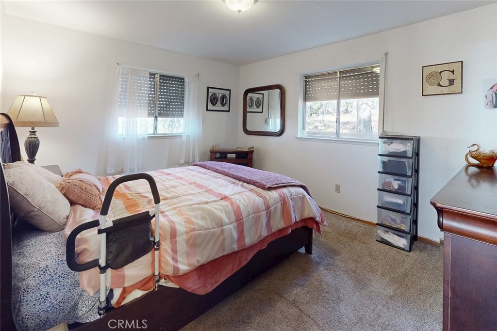 14872 Queenan