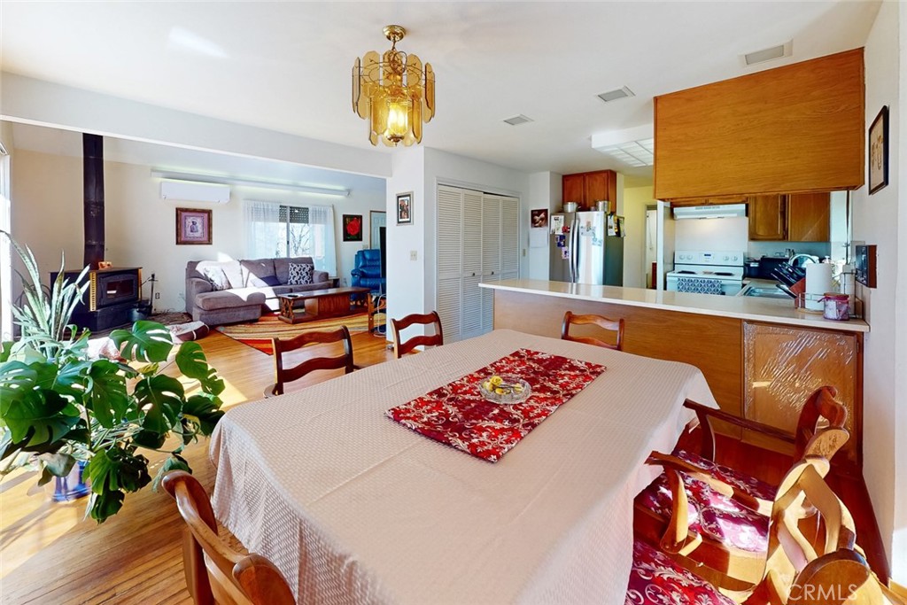 14872 Queenan