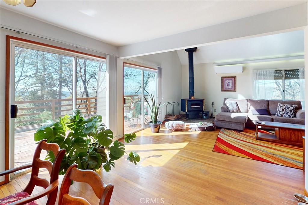 14872 Queenan