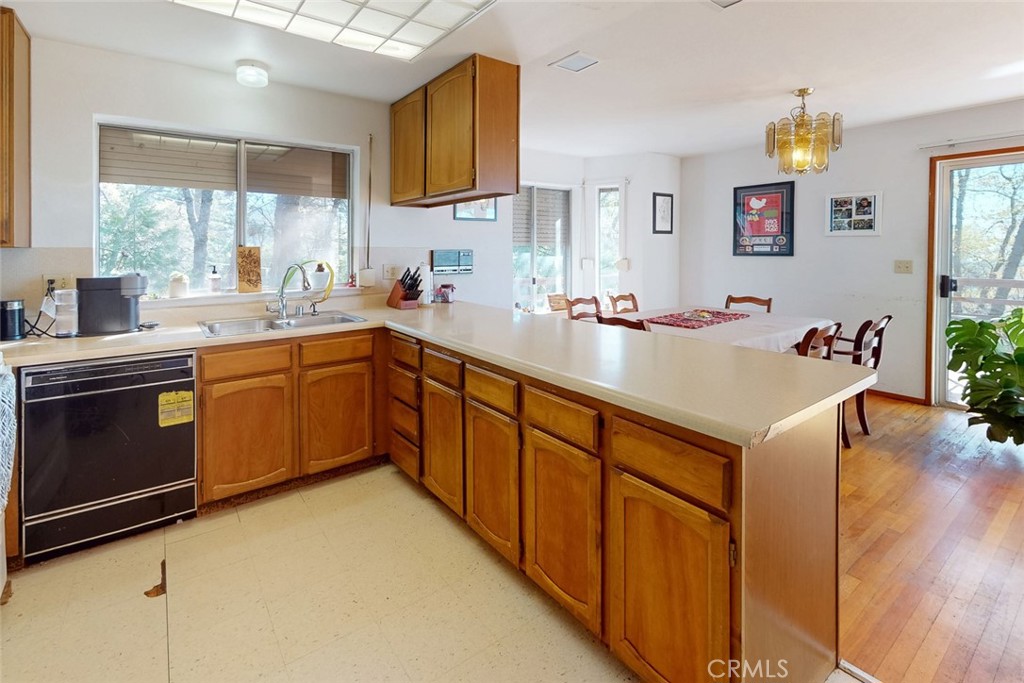 14872 Queenan