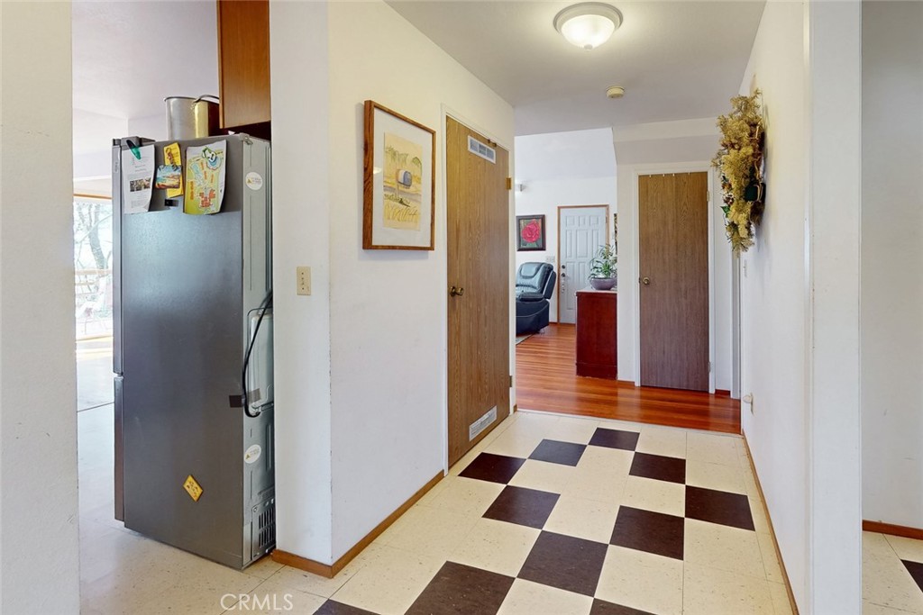 14872 Queenan