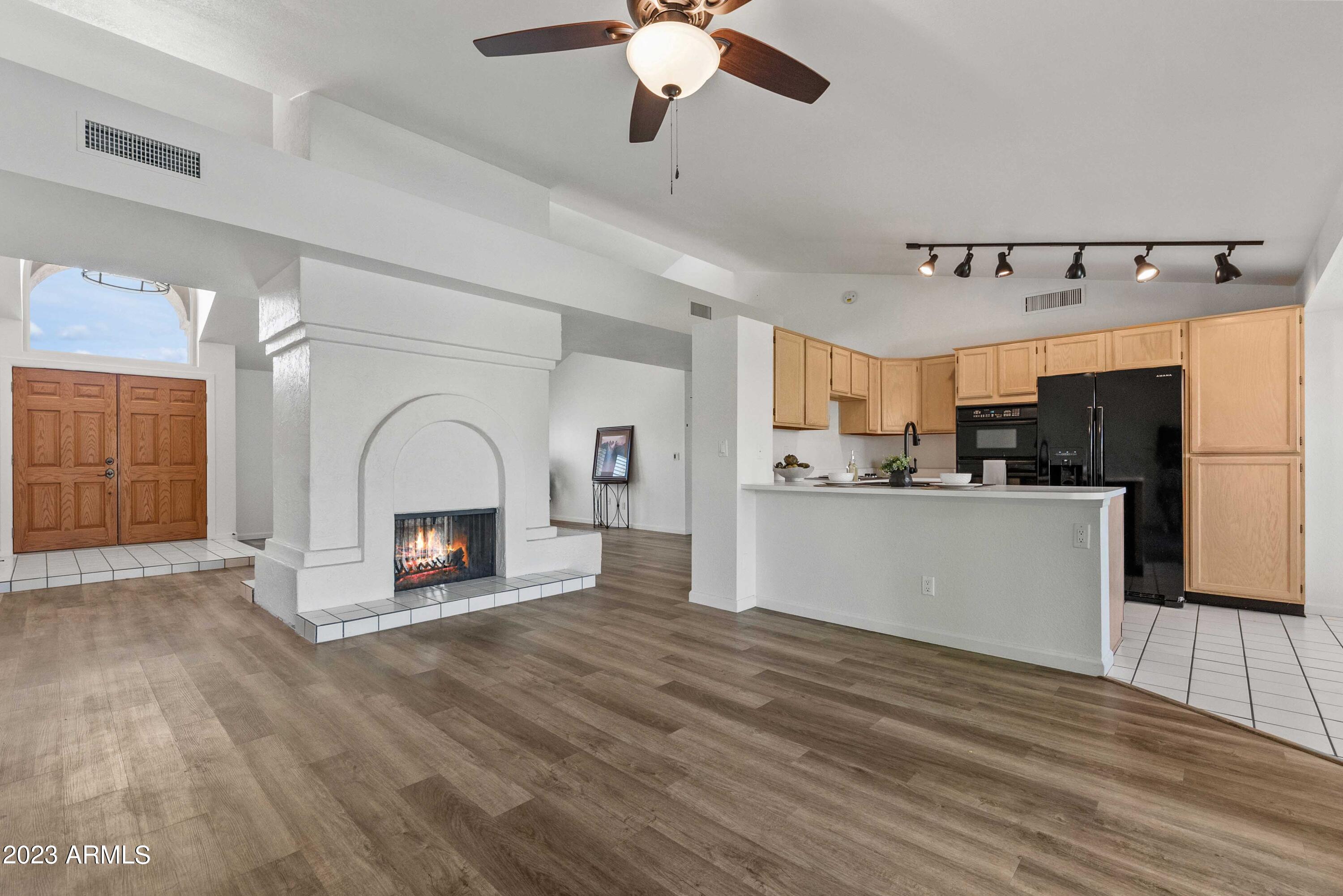 832 N Poplar Court