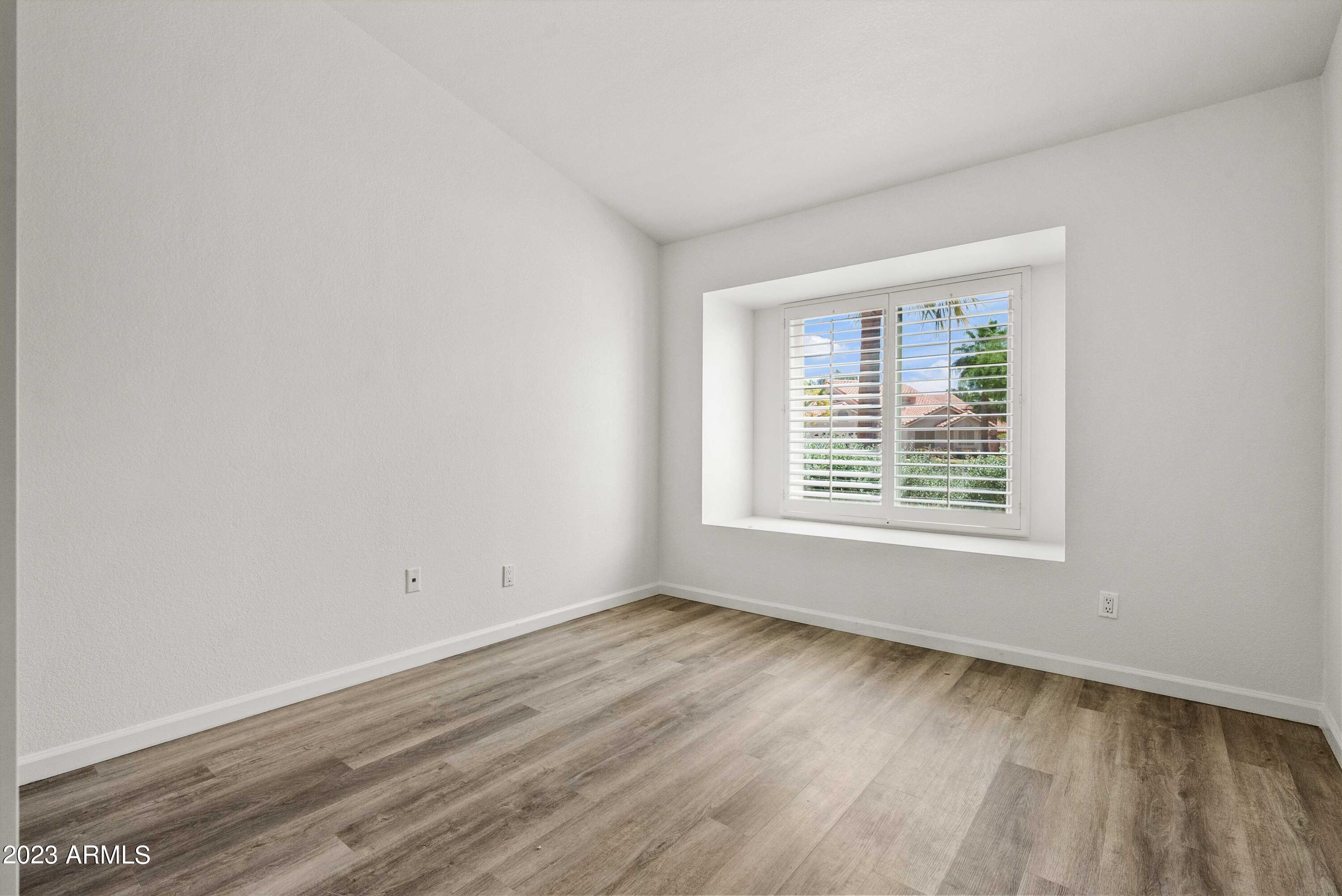 832 N Poplar Court
