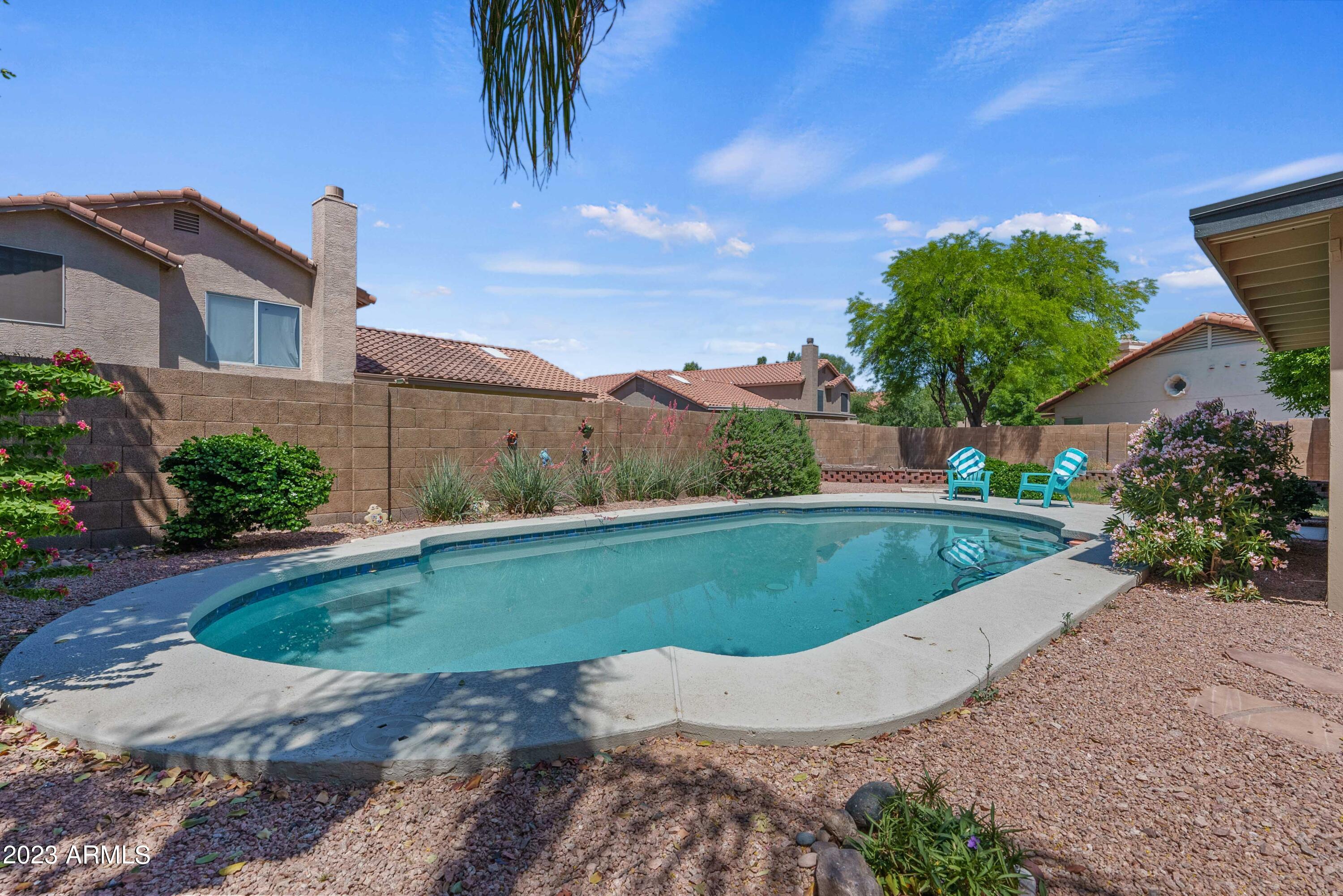 832 N Poplar Court