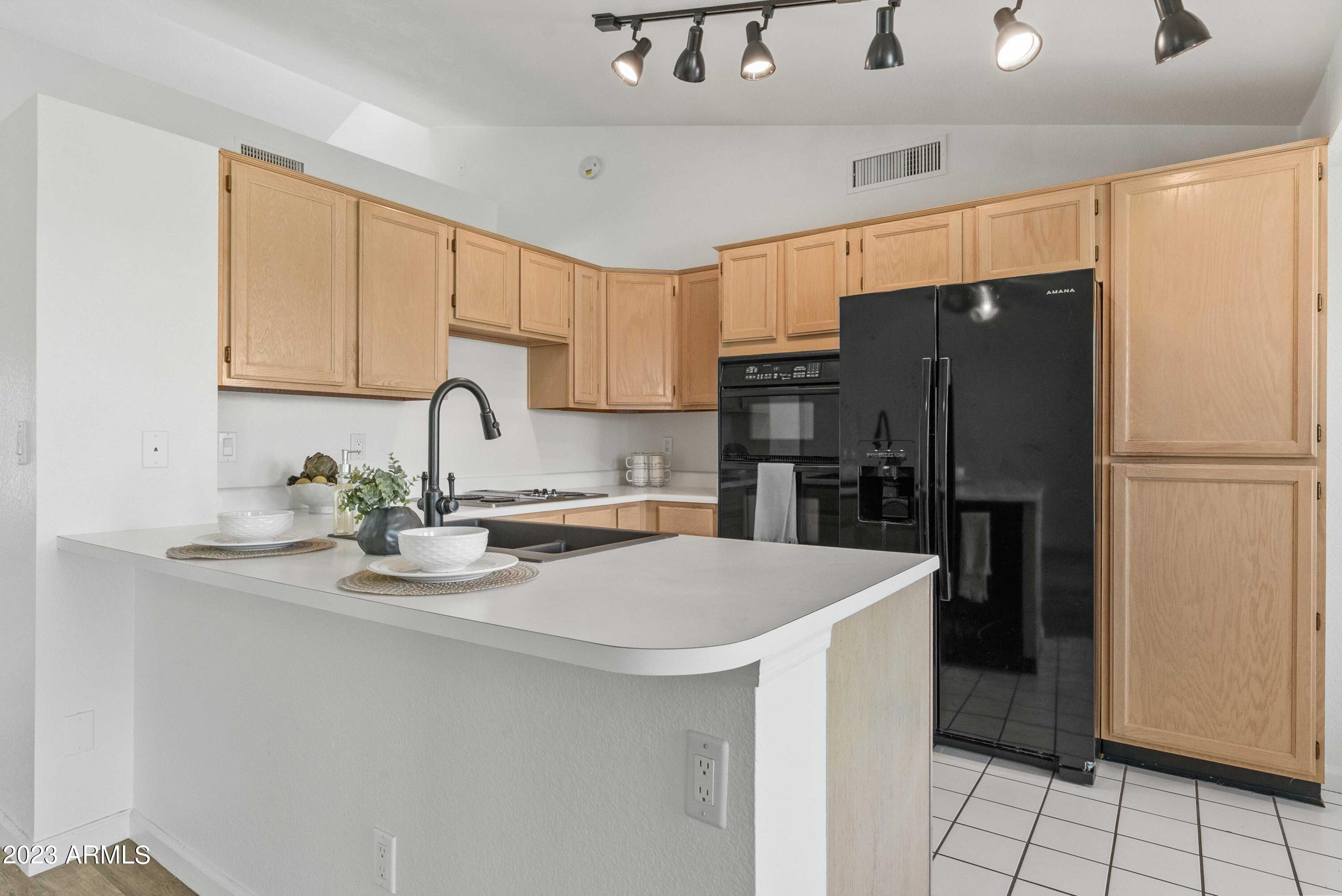 832 N Poplar Court
