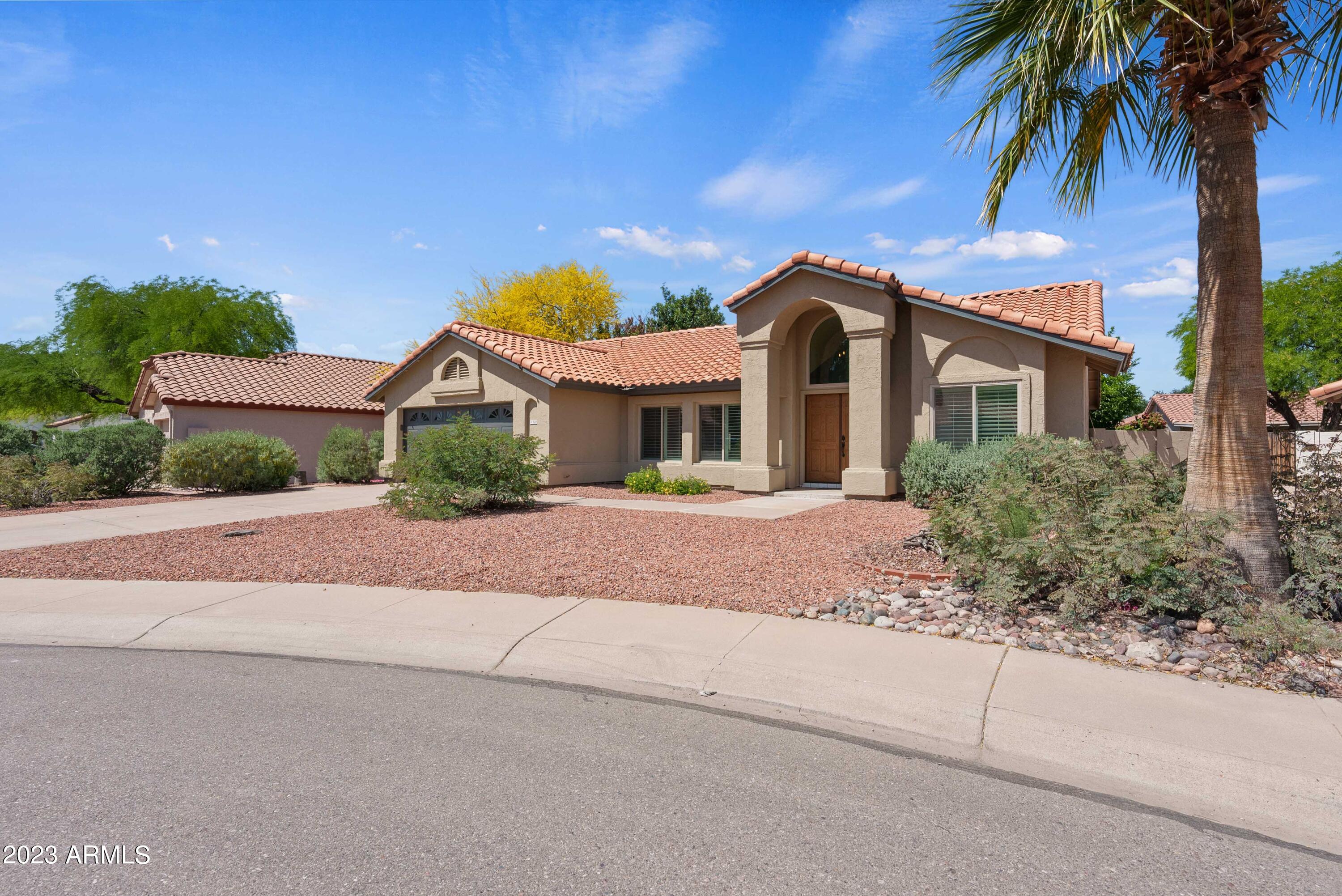 832 N Poplar Court