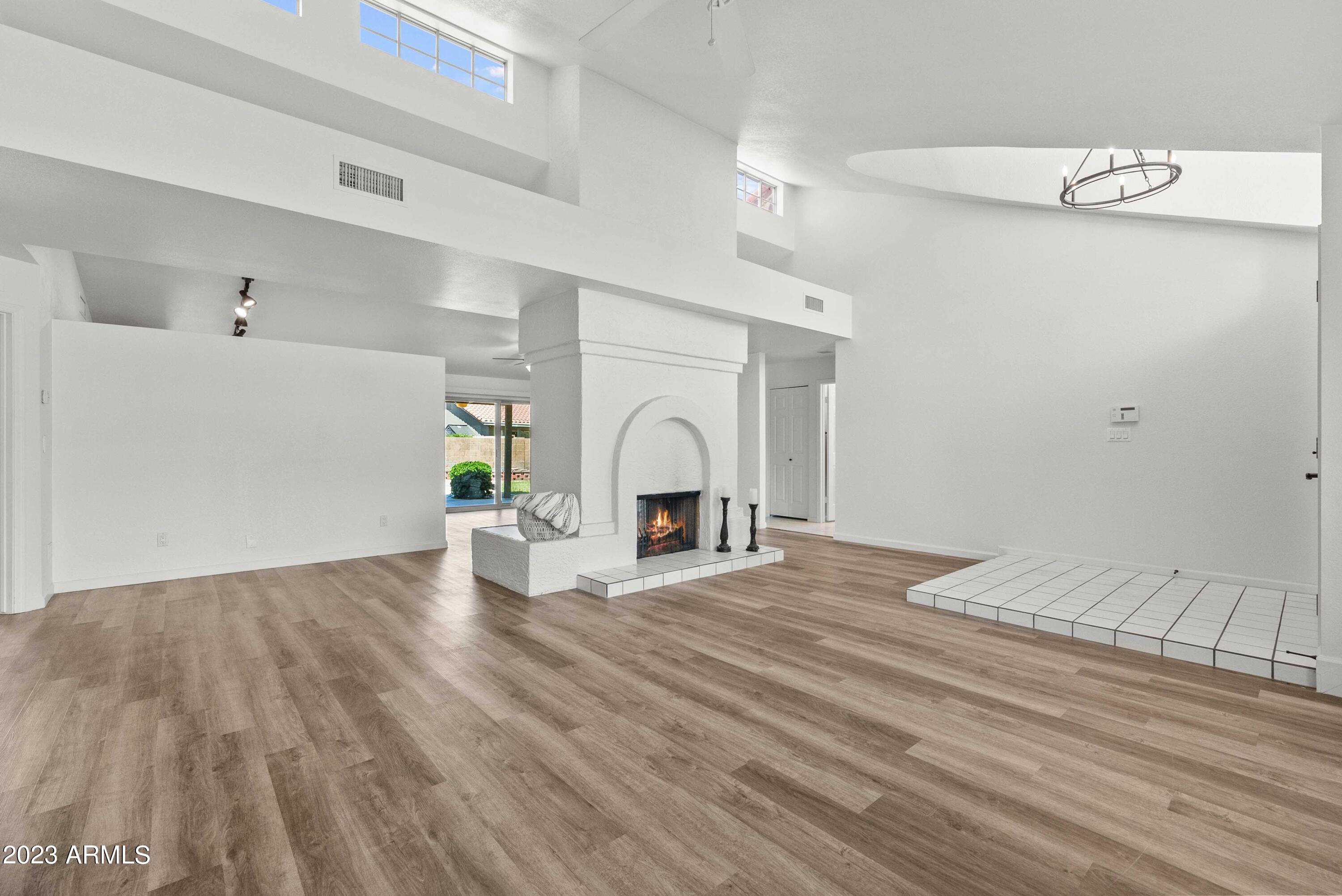 832 N Poplar Court