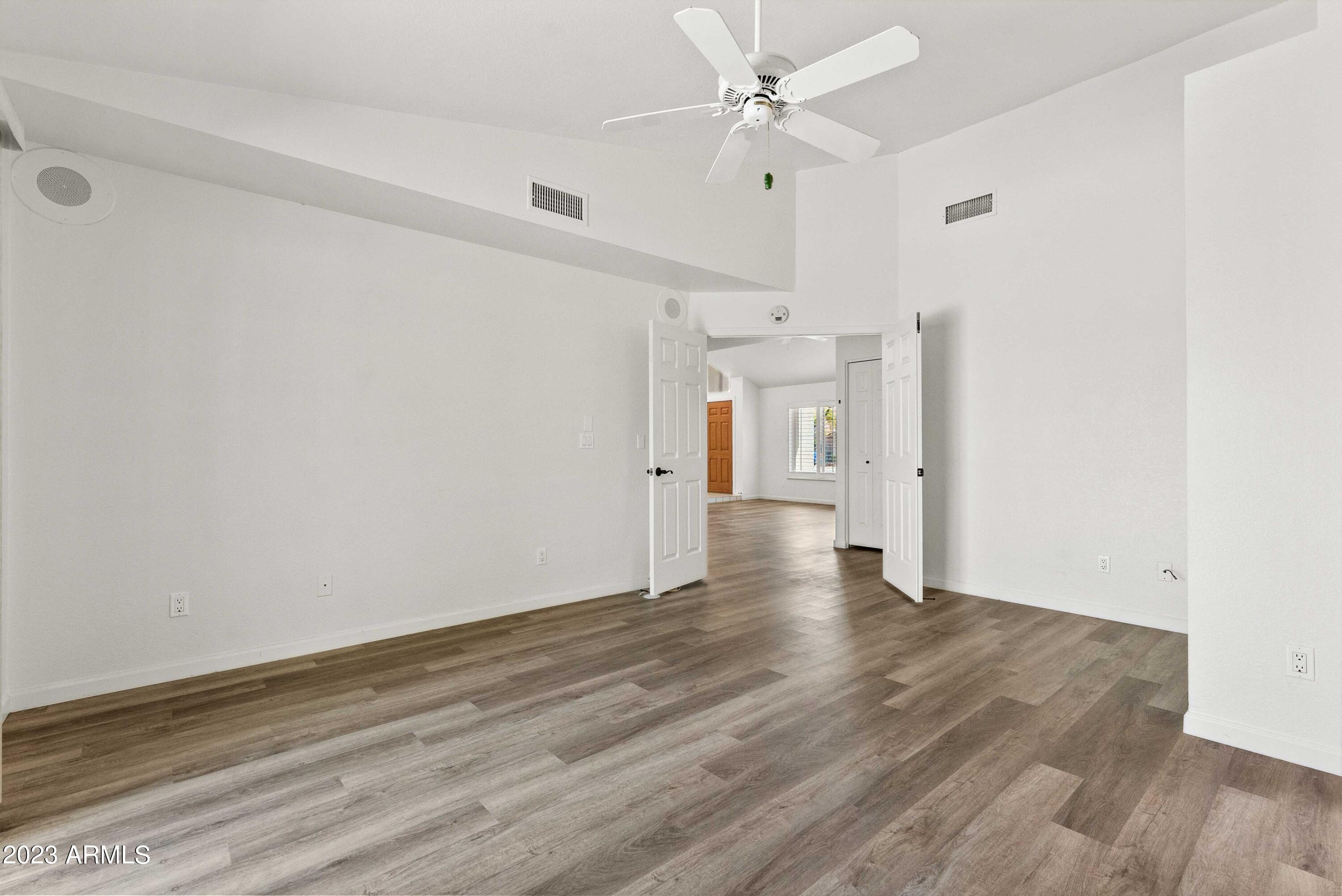 832 N Poplar Court