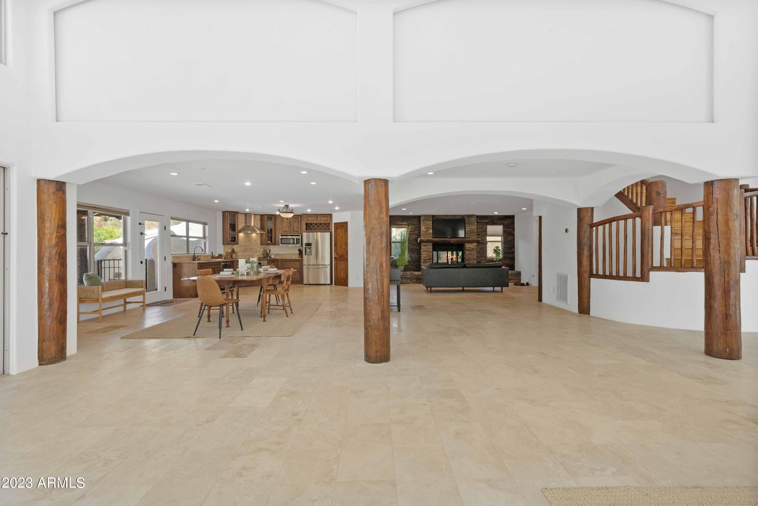 3611 E AHWATUKEE Drive