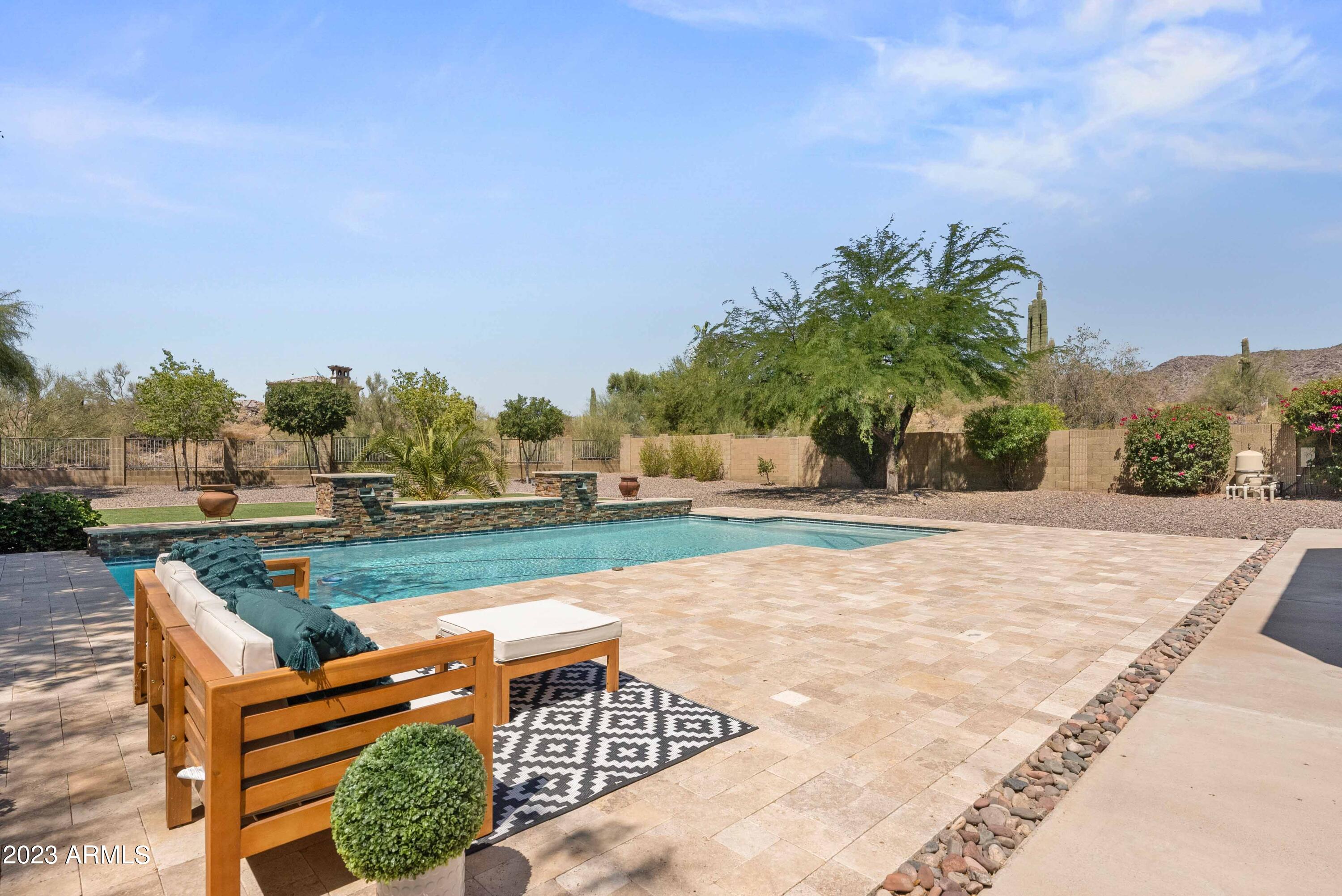 3611 E AHWATUKEE Drive